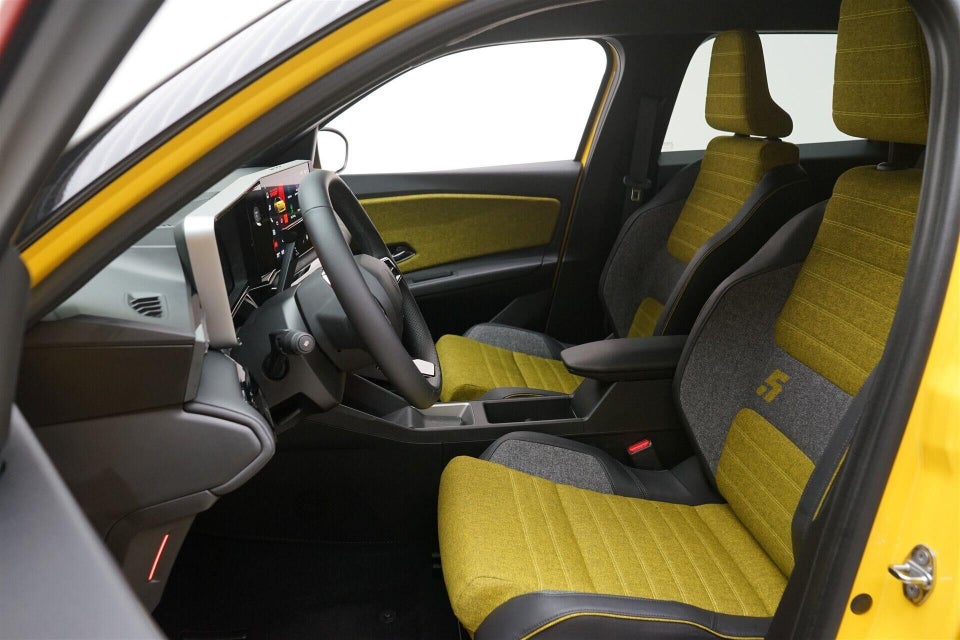 Renault 5 E-Tech 52 Iconic 5d