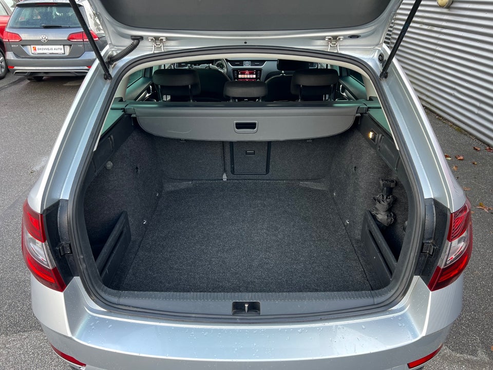 Skoda Octavia 2,0 TDi 150 Style Combi DSG 5d