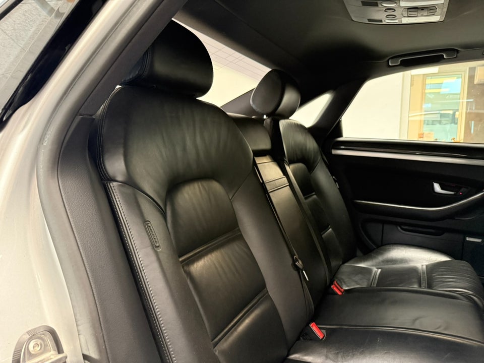 Audi S8 5,2 FSi quattro Tiptr. 4d