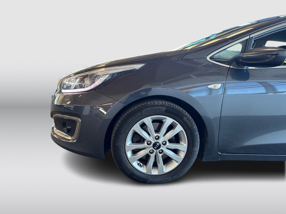 Kia Ceed 1,0 T-GDi Premium SW 5d