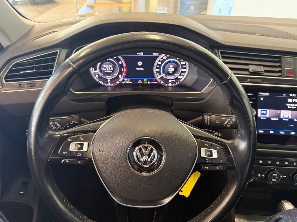 VW Tiguan 2,0 TSi 220 Highline DSG 4Motion 5d