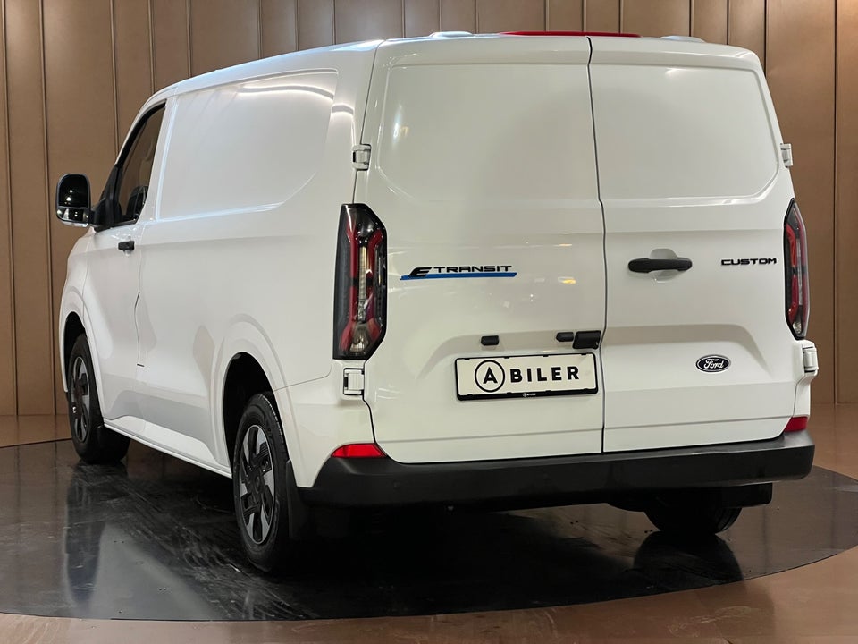 Ford E-Transit Custom 320S 64 Trend