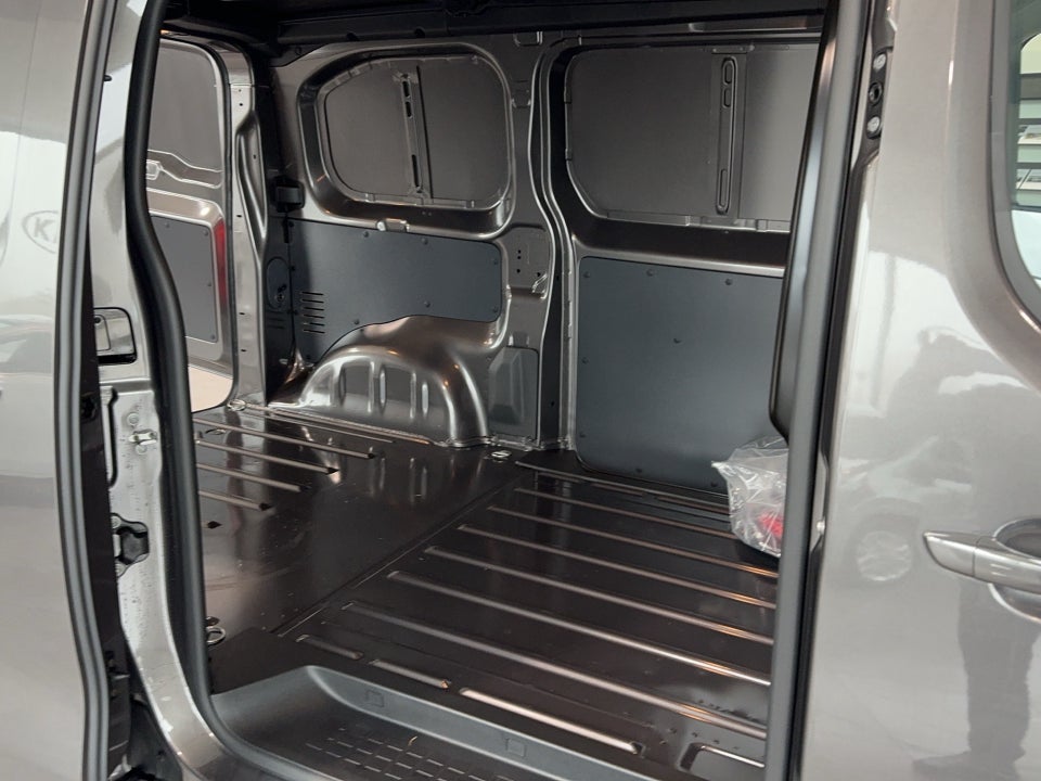 Peugeot e-Expert 75 L2 Ultimate Van