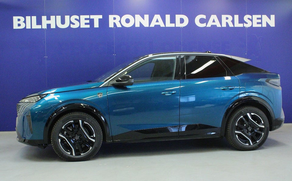 Peugeot e-3008 77 GT Pack 5d