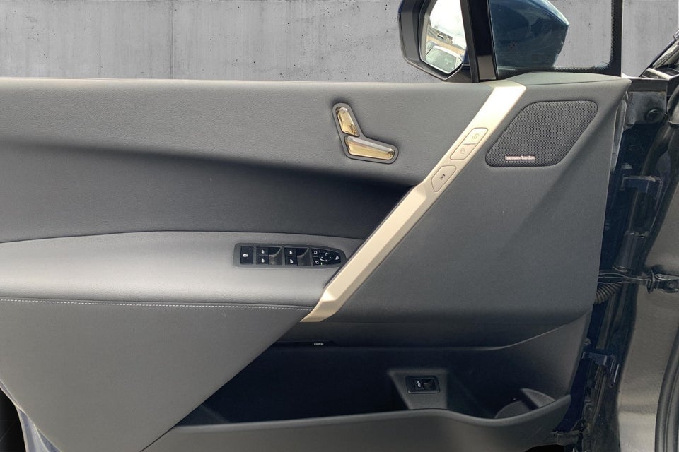 BMW iX xDrive40 Fully Charged 5d