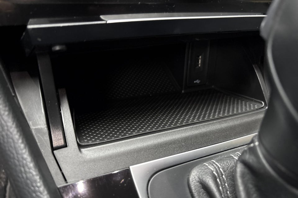 VW Golf VII 1,5 TSi 150 R-line Variant DSG 5d