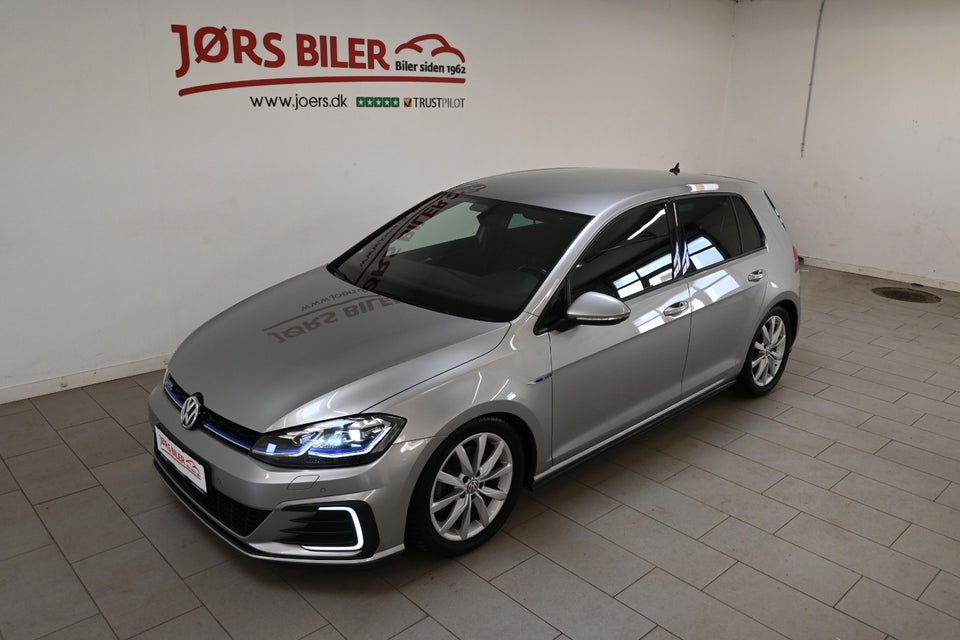 VW Golf VII 1,4 GTE DSG 5d