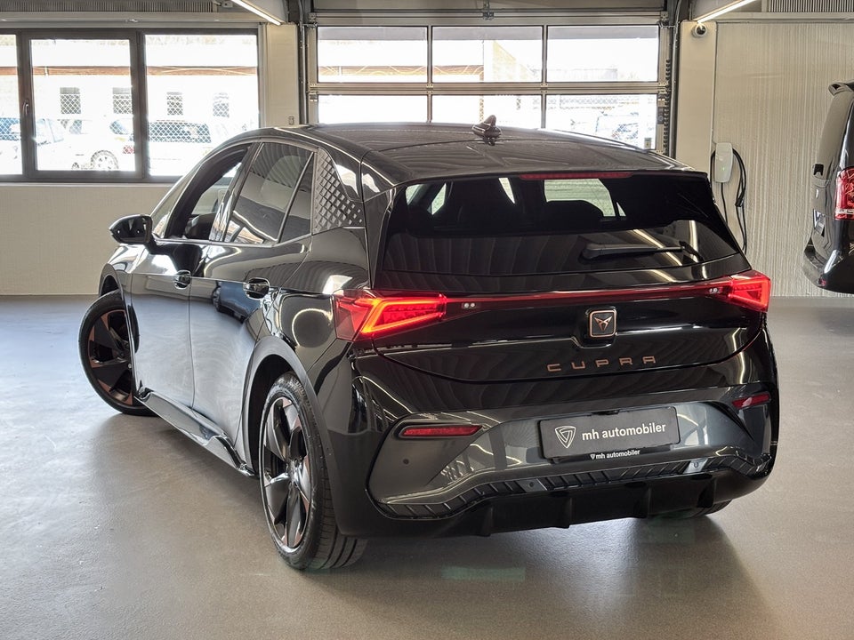 Cupra Born 59 e-Boost 5d