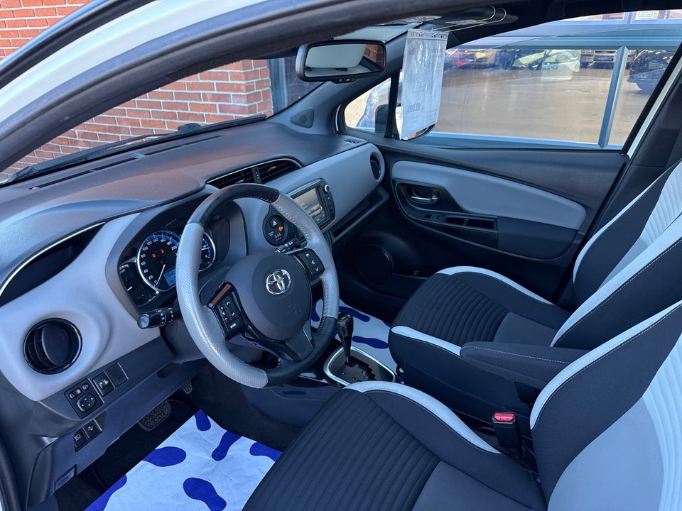 Toyota Yaris 1,5 Hybrid Pure e-CVT 5d