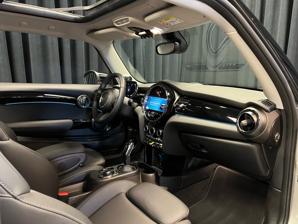 MINI Cooper SE Edition Premium Plus 3d