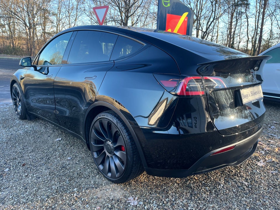 Tesla Model Y Performance AWD 5d
