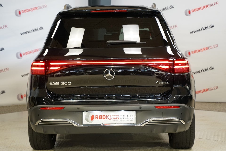 Mercedes EQB300 AMG Line 4Matic 5d
