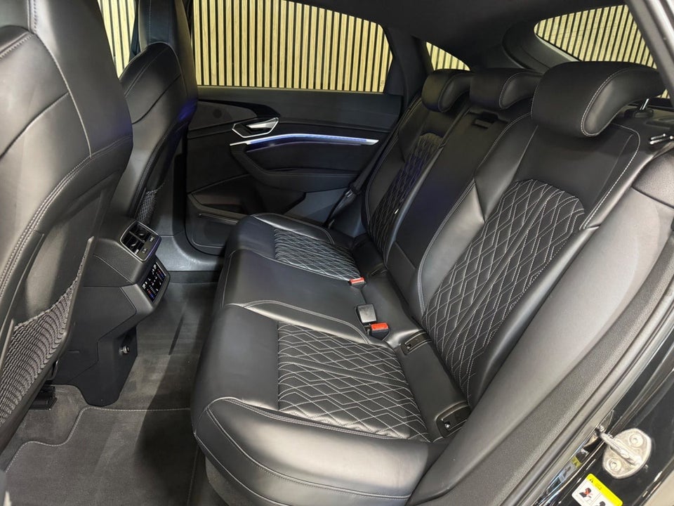 Audi e-tron 55 S-line Sportback quattro 5d