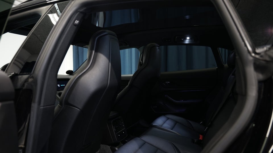 Porsche Taycan 4 Performance+ Cross Turismo 5d