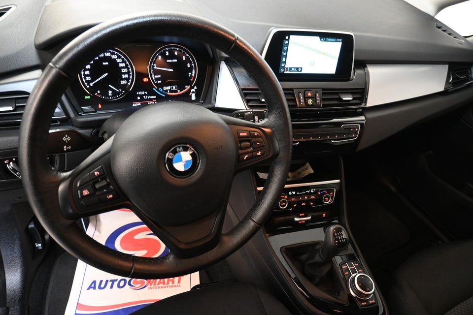 BMW 216i 1,5 Gran Tourer Connected 7prs 5d