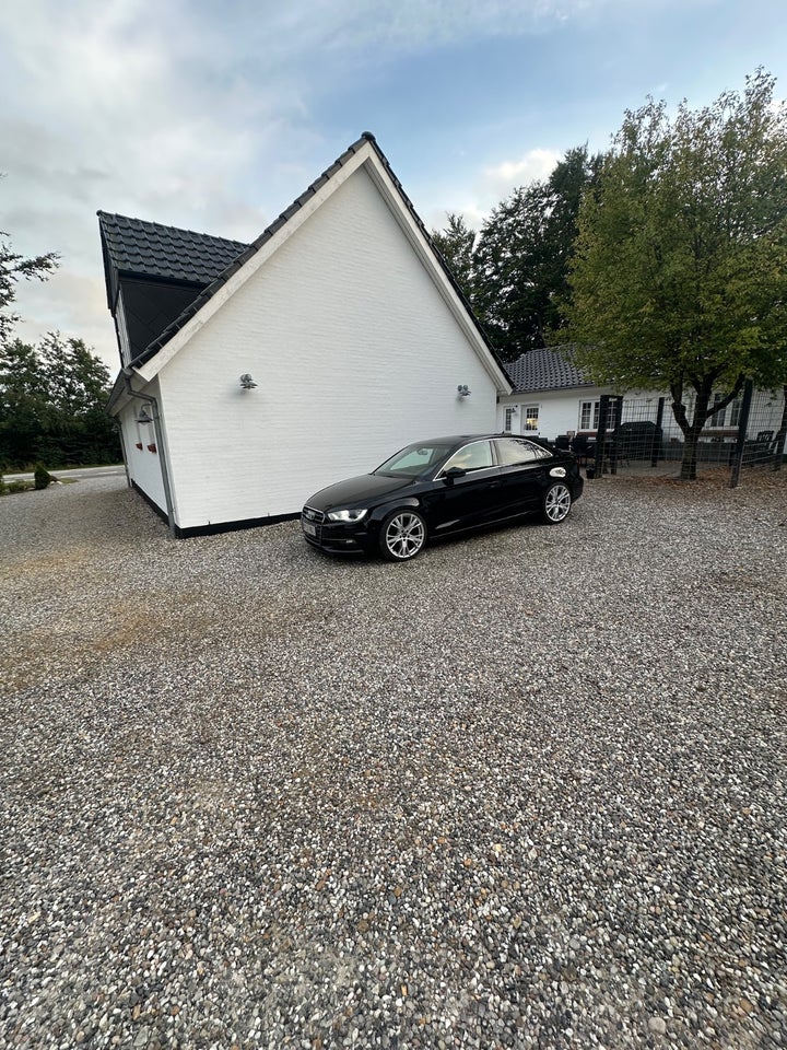 Audi A3 1,6 TDi 110 Ambition 4d