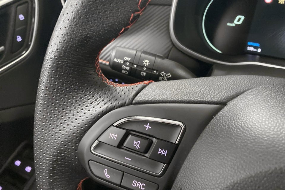 MG ZS EV Luxury 5d