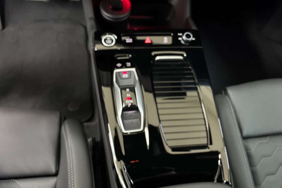 Audi A6 e-tron S-line plus performance Avant 5d