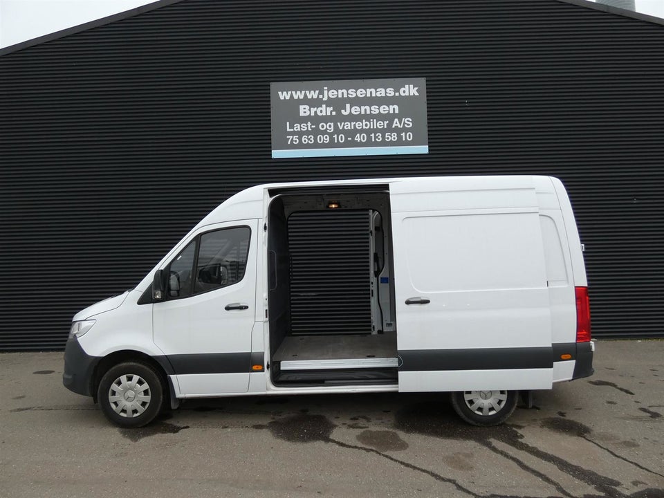 Mercedes Sprinter 317 2,0 CDi A2 Kassevogn aut. RWD