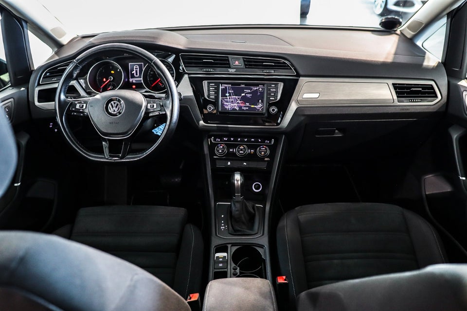 VW Touran 2,0 TDi 150 Comfortline DSG 7prs 5d