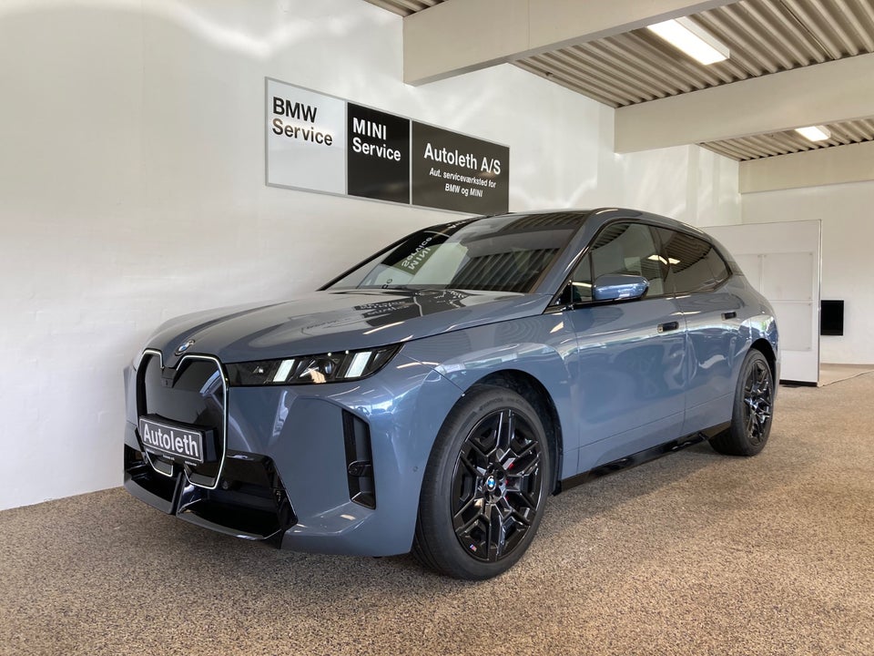 BMW iX xDrive60 M-Sport 5d
