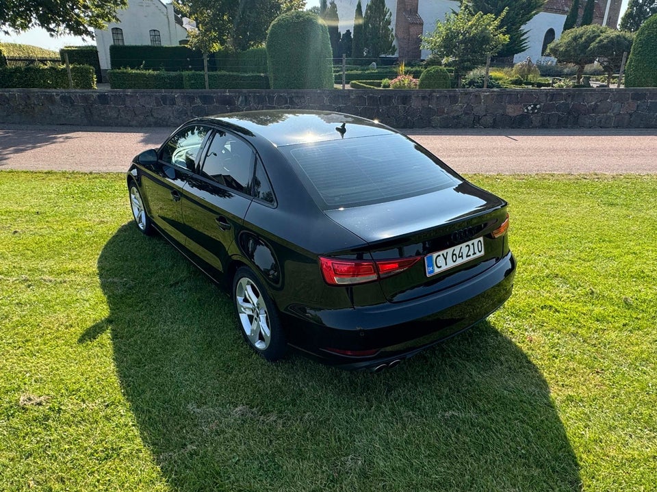 Audi A3 2,0 TDi 150 Sport S-tr. 4d