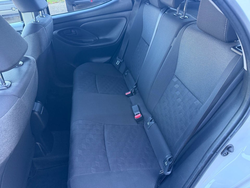Toyota Yaris 1,5 Hybrid Style Comfort e-CVT 5d