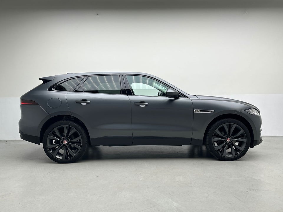 Jaguar F-Pace 2,0 D180 Portfolio aut. 5d