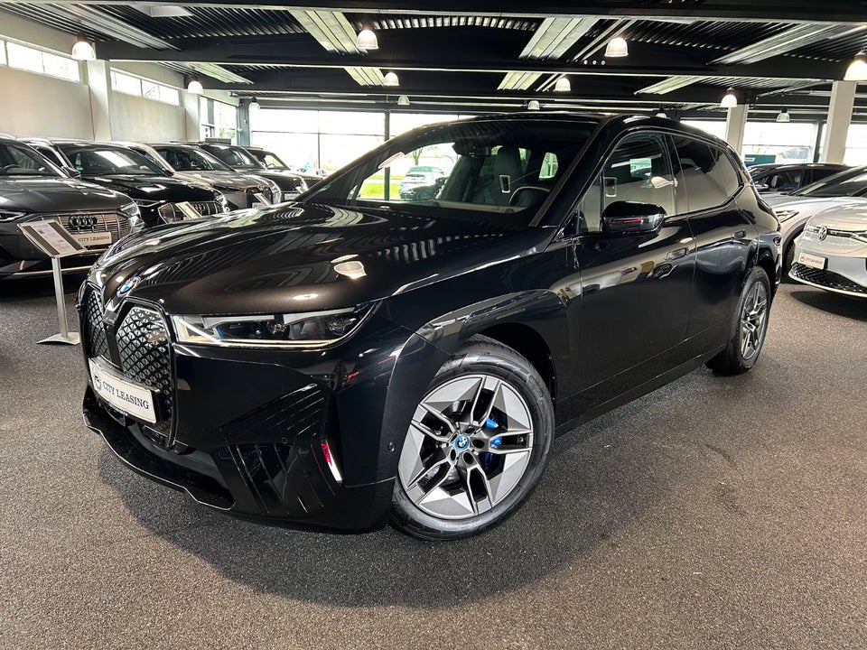 BMW iX xDrive40 Sport 5d