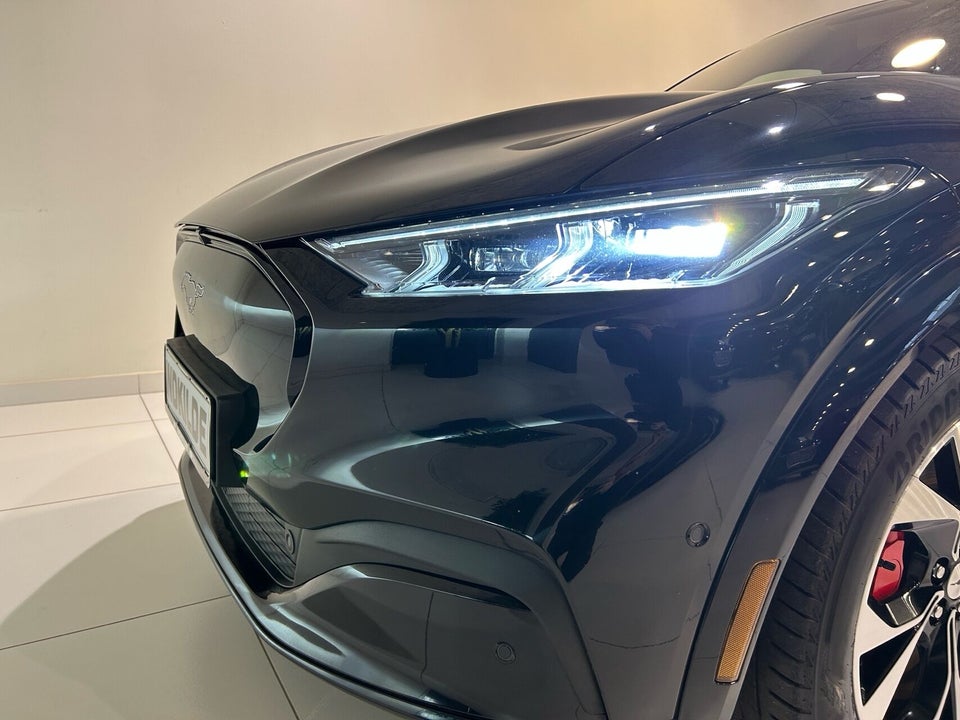 Ford Mustang Mach-E 70 Premium Standard Range AWD 5d