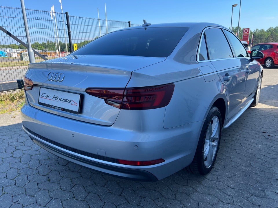 Audi A4 2,0 TDi 190 S-line S-tr. 4d