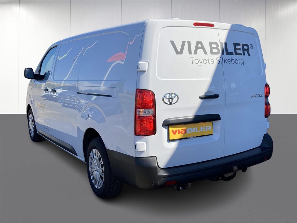 Toyota ProAce 2,0 D 144 Long Comfort Master aut. 4d