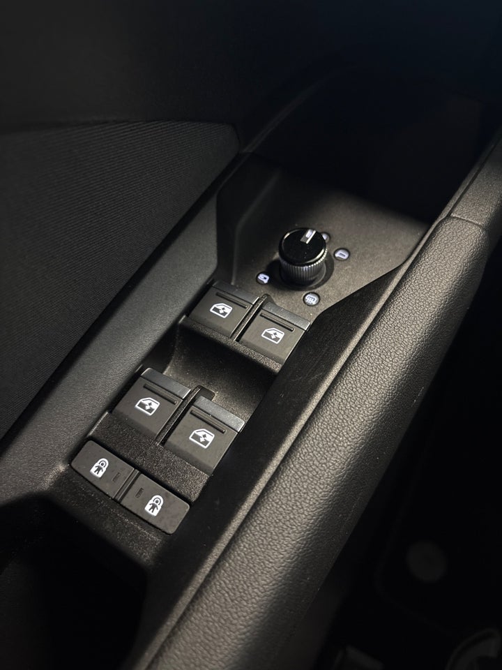 Audi Q4 e-tron 40 Advanced 5d