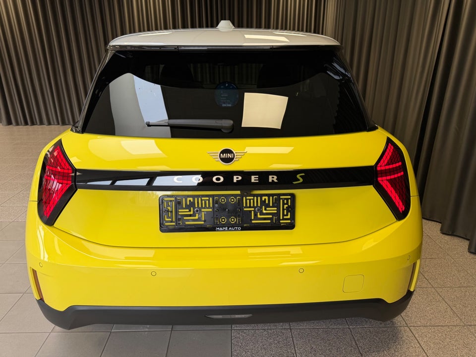 MINI Cooper SE Classic Trim XL 3d