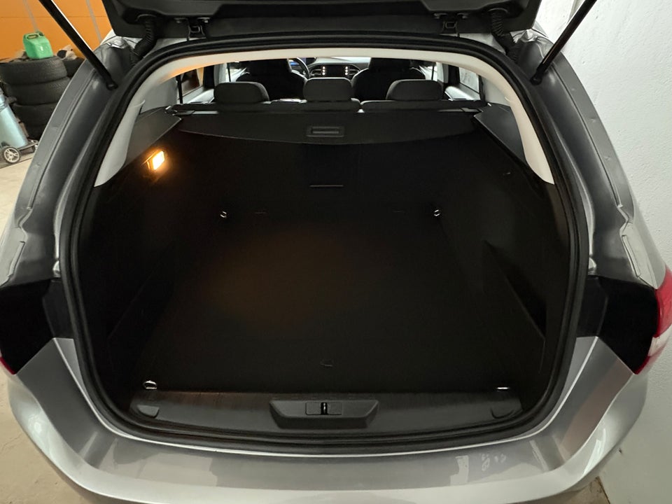 Peugeot 308 1,5 BlueHDi 130 Allure Pack 5d