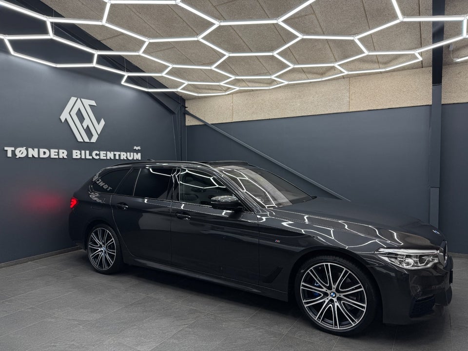 BMW 530d 3,0 Touring M-Sport xDrive aut. 5d