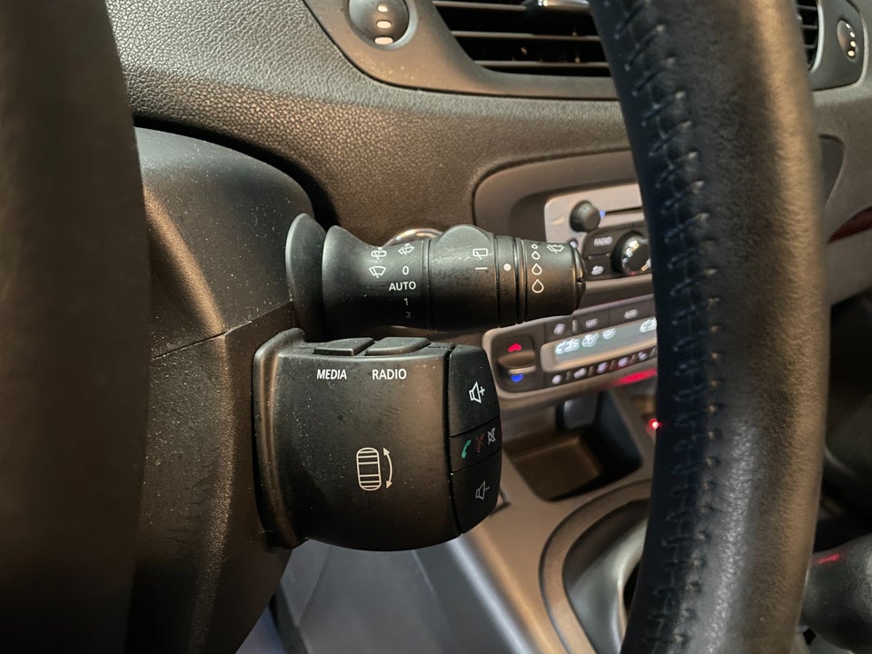 Renault Grand Scenic III 1,5 dCi 110 Dynamique 7prs 5d