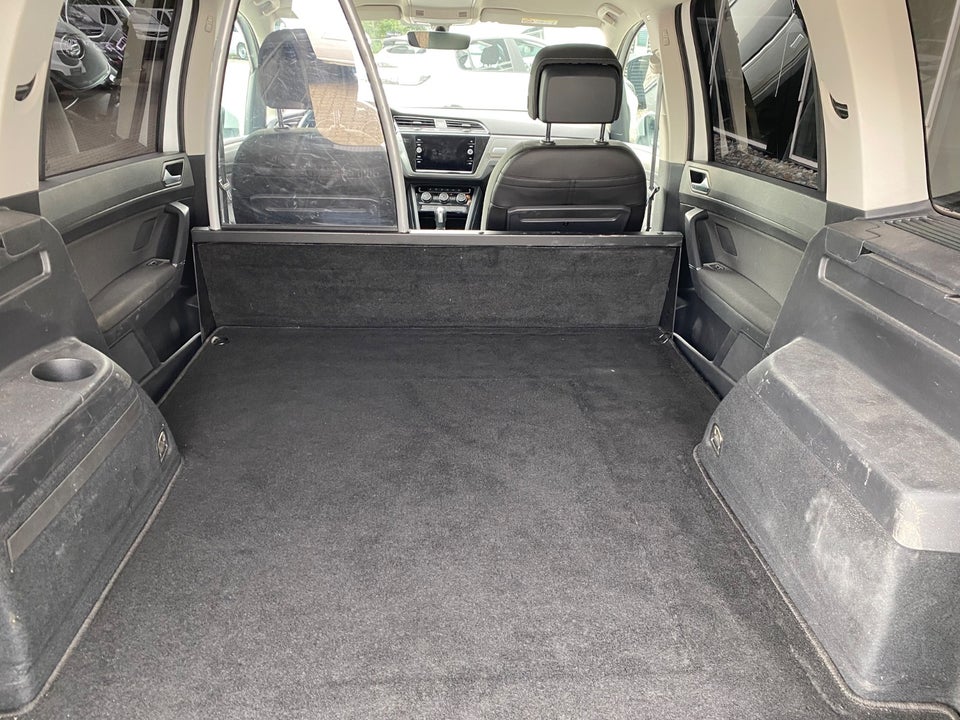 VW Touran 2,0 TDi 115 Comfortline DSG Van 5d