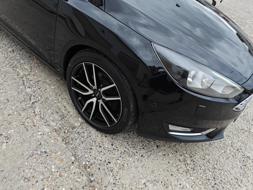 Ford Focus 1,5 SCTi 150 Titanium stc. 5d