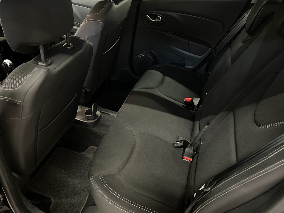 Renault Clio IV 0,9 TCe 90 Expression Sport Tourer 5d