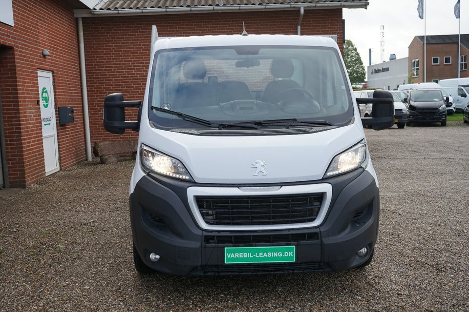 Peugeot Boxer 335 2,2 BlueHDi 165 L2 Plus 2d