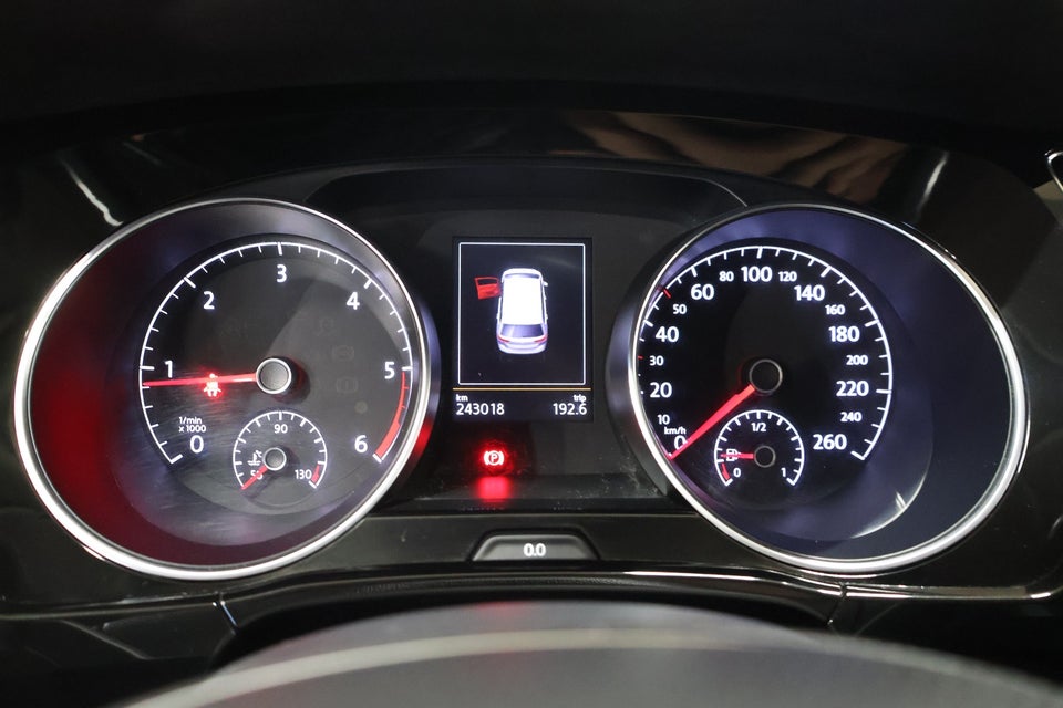 VW Touran 1,6 TDi 110 Highline 7prs 5d