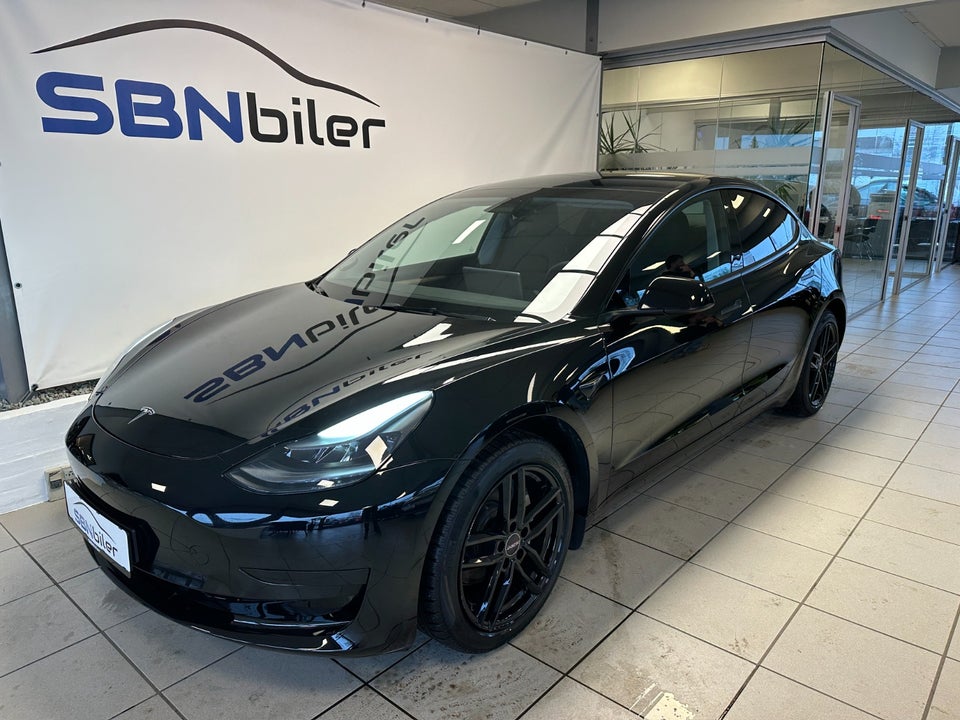 Tesla Model 3 Standard Range+ RWD 4d