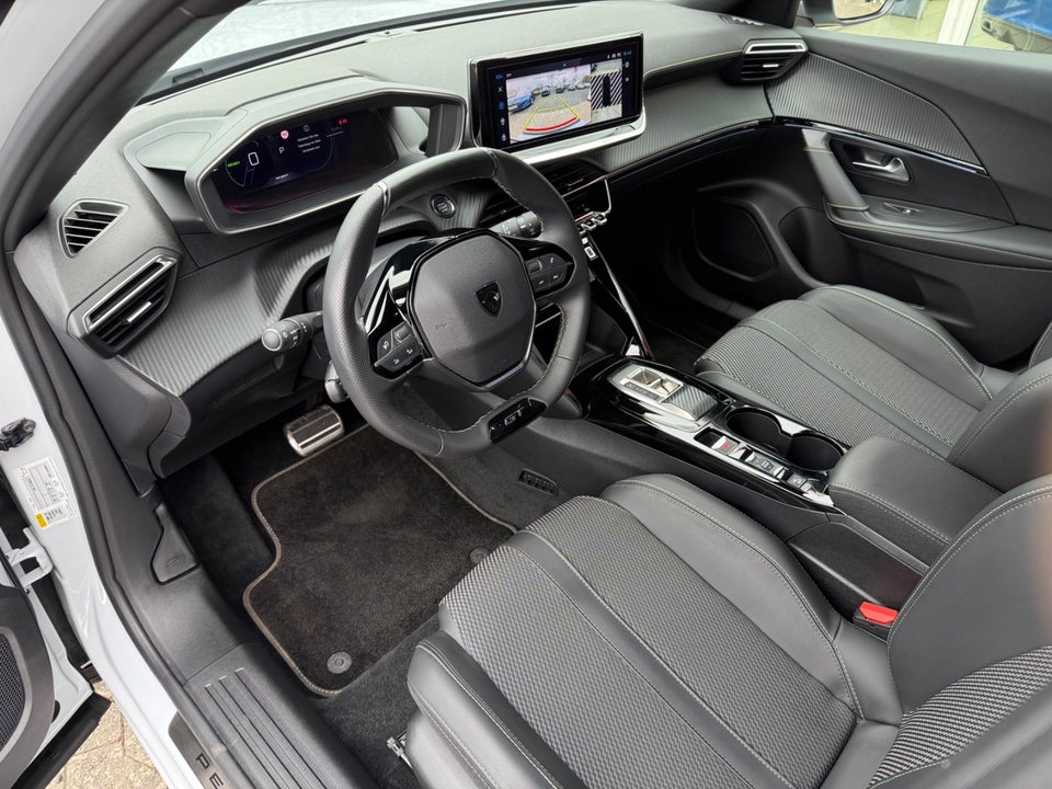 Peugeot e-2008 54 GT 5d
