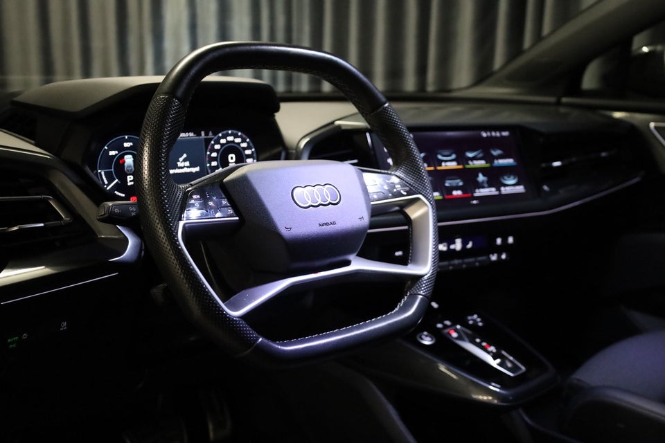 Audi Q4 e-tron 40 S-line 5d