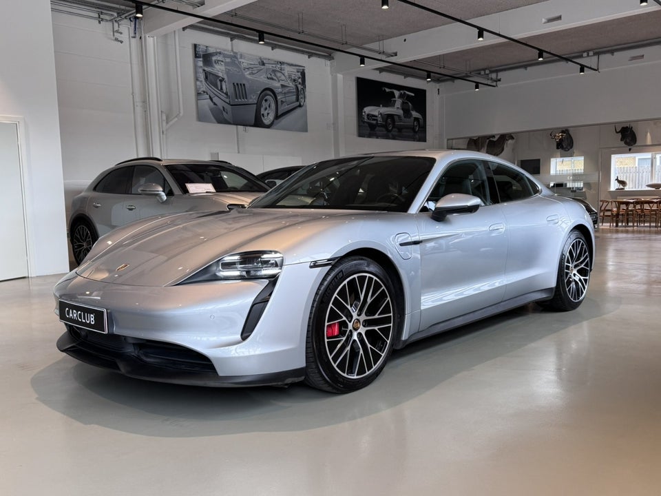 Porsche Taycan 4S Performance+ 4d
