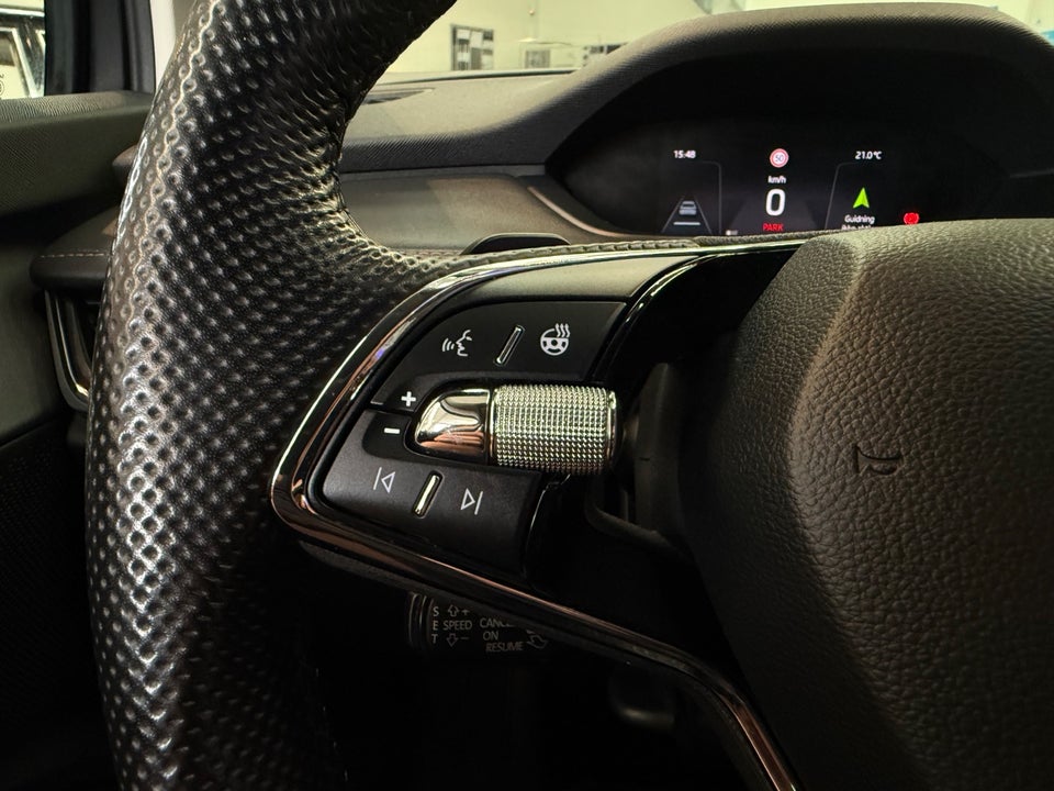 Skoda Enyaq 80 iV Suite 5d