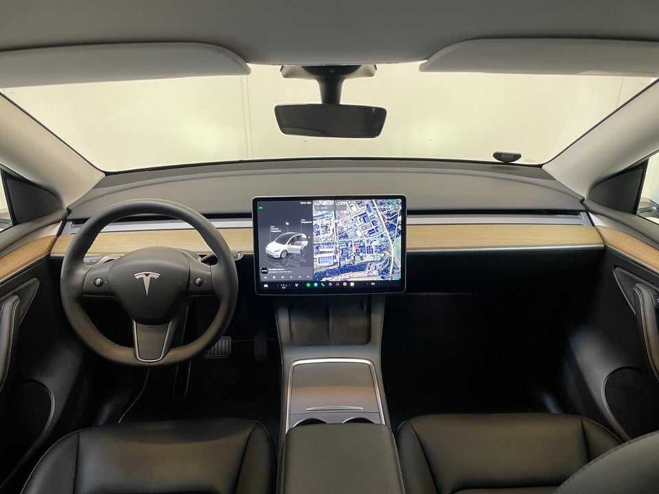Tesla Model Y RWD 5d