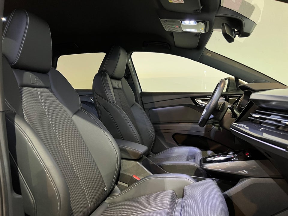 Audi Q4 e-tron 40 S-line 5d