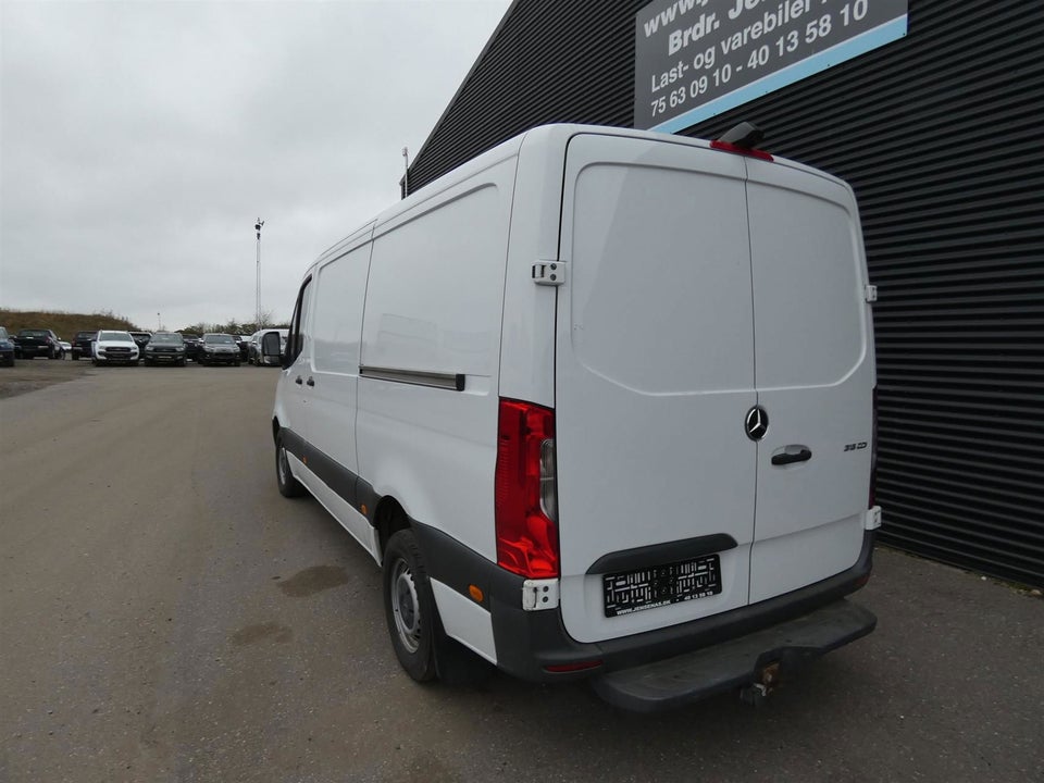 Mercedes Sprinter 316 2,2 CDi A2 Kassevogn RWD